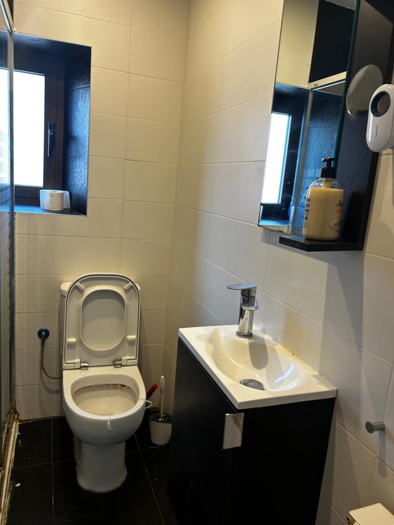 Habitacion Privada En Pleno Centro De Vitoria-Gasteiz Bagian luar foto